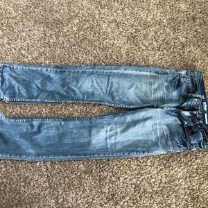 Light wash jean